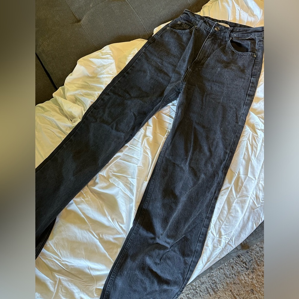 High waisted jeans